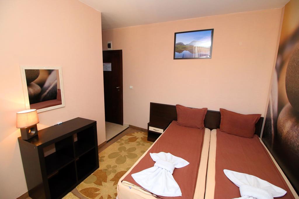 Hotel Riskyoff Bansko Exteriör bild