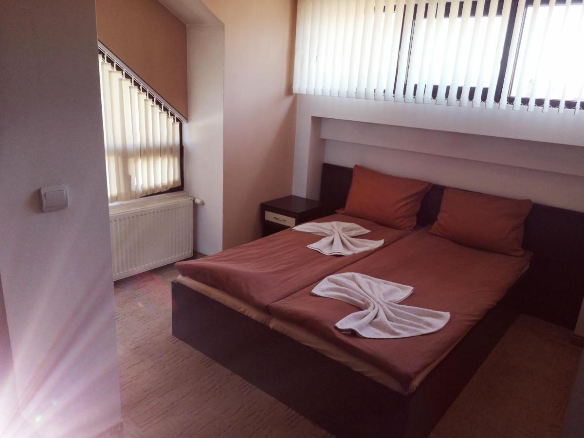 Hotel Riskyoff Bansko Exteriör bild